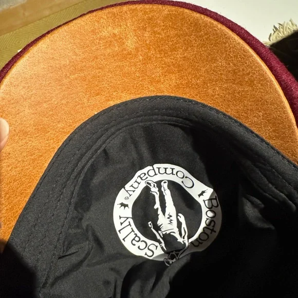 Like New Boston Scally Cap - Picture 5 of 5